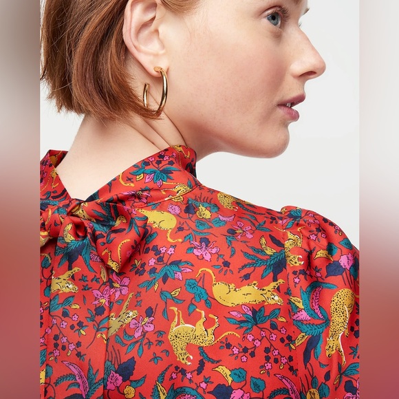 J.CREW Gold Hoop Earrings 1.5" Chunky Hoops Jewelry Classic Vacation Retro 90s - Picture 3 of 6